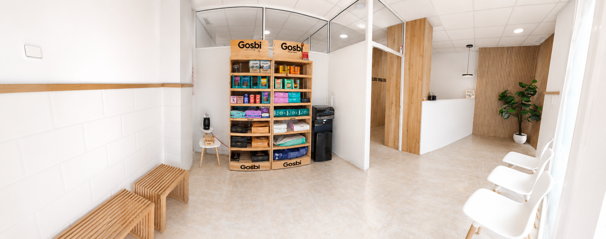 Sala de espera de la clínica Les Escoles en Rafelbunyol